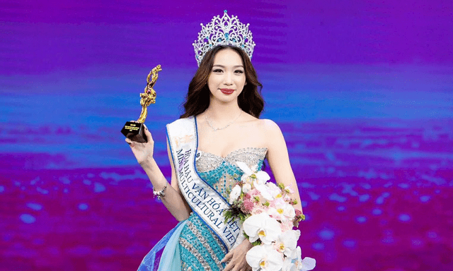 Cô gái 18 tuổi đến từ Ninh Bình đăng quang Hoa hậu Văn hóa Việt Nam 2026