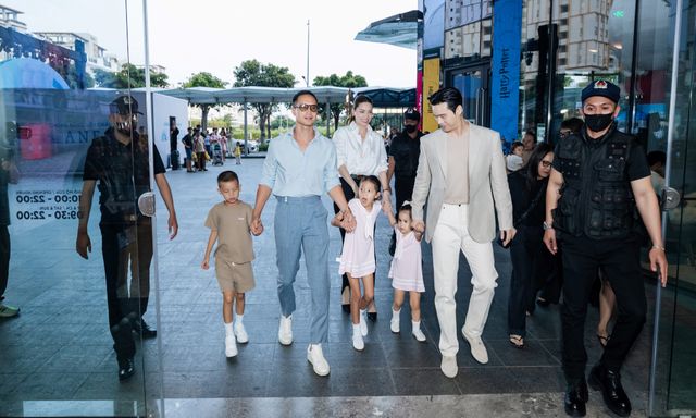 Lisa – Leon nhà Hồ Ngọc Hà gây sốt tại sự kiện quy tụ loạt “mẹ bỉm” đình đám Vbiz