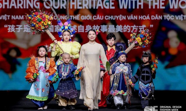 Hành trình tái hiện 