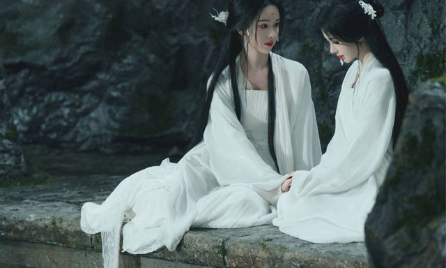 Thảm họa Cbiz 2026: Khi kịch bản nhạt nhòa, diễn xuất lỏng lẻo phải nấp sau lớp 