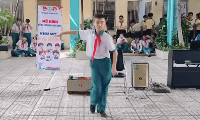 1 trường học ở TP.HCM gây 