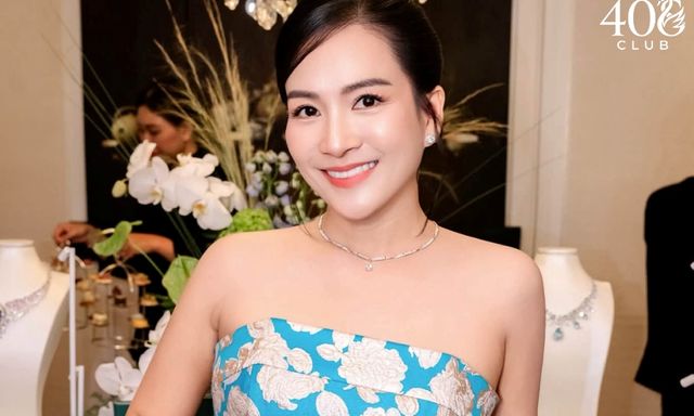 Bà xã siêu mẫu Bình Minh và tuổi 50 