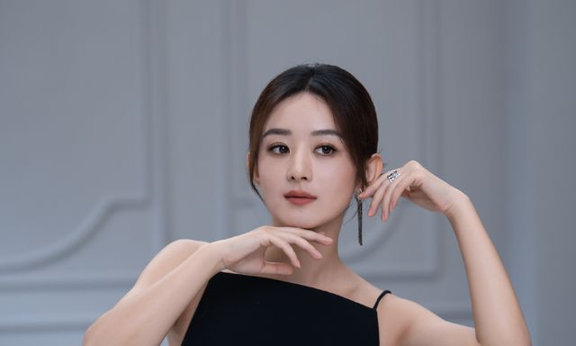 Chuyện gì xảy ra với Triệu Lệ Dĩnh? 