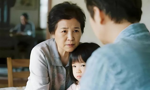 Cách nhanh nhất để làm hỏng một đứa trẻ là ông bà liên tục can thiệp vào 3 việc này!