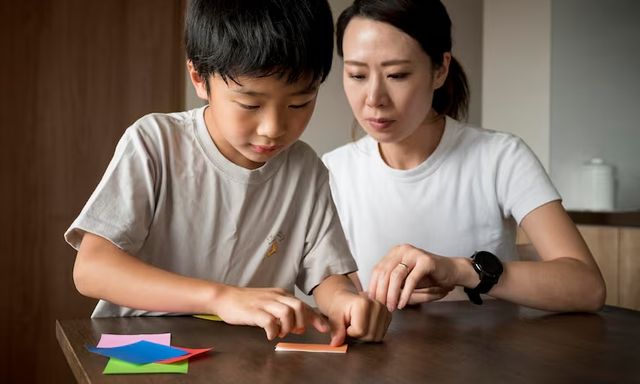 Đứa trẻ càng 