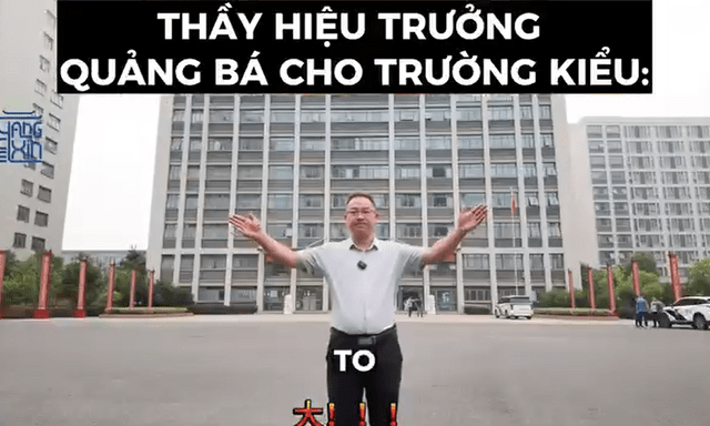 Màn giới thiệu trường đang khiến dân tính cười vỡ bụng, thầy giáo nói đúng 1 từ mà ai nghe xong cũng muốn nhập học