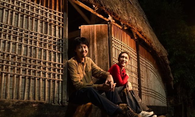 Đen tái hợp Lynk Lee sau 7 năm, ra MV về những em bé chân trần chạy dưới nắng Gia Lai
