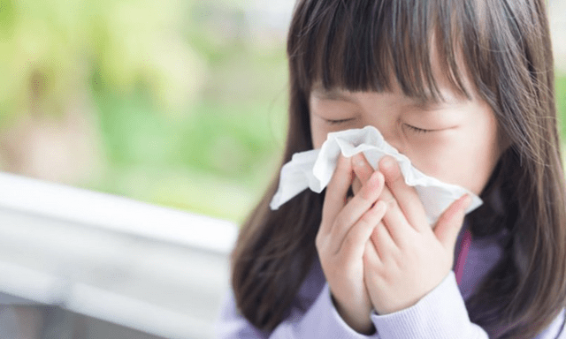 Giám đốc Trung tâm Nhi khoa, Bệnh viện Bạch Mai cảnh báo bệnh hô hấp giao mùa ở trẻ: 6 dấu hiệu cần đưa trẻ đi cấp cứu