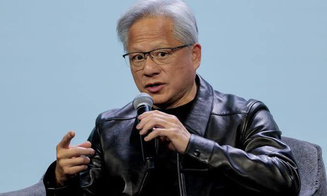 Để được thành công, Jensen Huang làm việc 7 ngày/tuần, luôn sống trong nỗi sợ phá sản