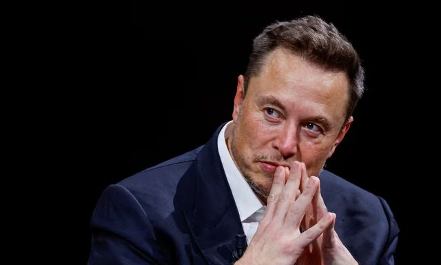Elon Musk cảnh báo 