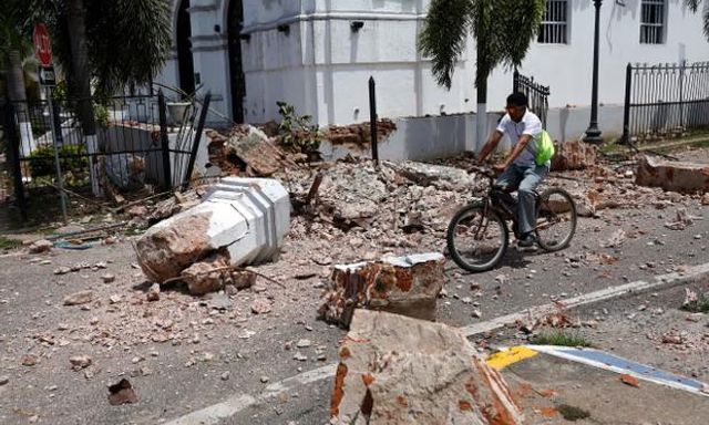 Động đất 7,6 độ không cướp đi sinh mạng ai, nhưng để lại một Panama ngổn ngang