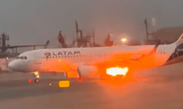 Máy bay LATAM bất ngờ bốc cháy ngay trước giờ cất cánh, hành khách phải sơ tán khẩn cấp 