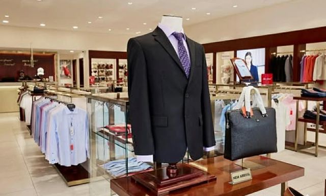 Nóng: 1 đại gia may mặc nổi tiếng vừa bị ngân hàng thu giữ tài sản 