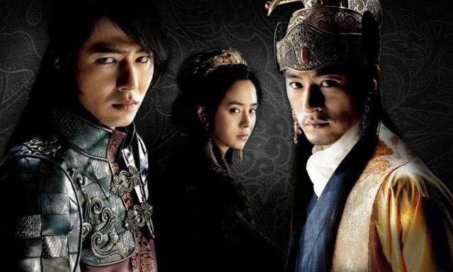 Hậu trường Song Hoa Điếm: Song Ji Hyo quay cảnh nóng 40 lần và nỗi đau bị gán mác 