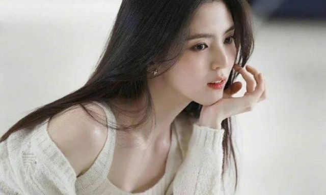 Han So Hee gây sốt với visual đỉnh chóp trong loạt ảnh mới