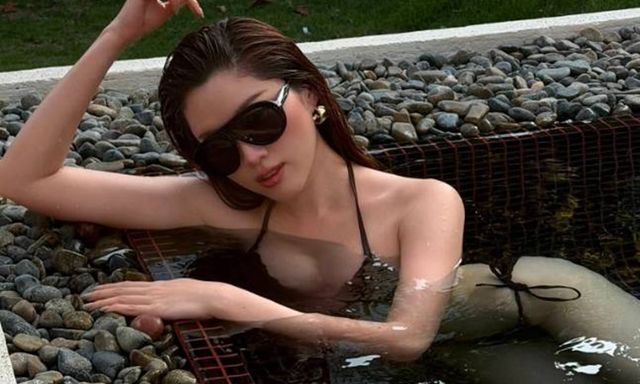 Nữ MC quốc dân khoe dáng vạn người mê, xứng danh 