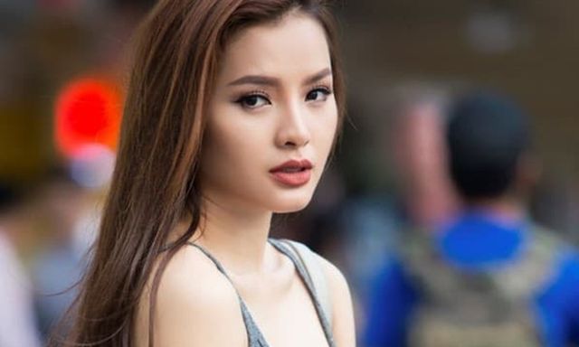 Phương Trinh Jolie diện bikini khoe cơ bụng số 11 