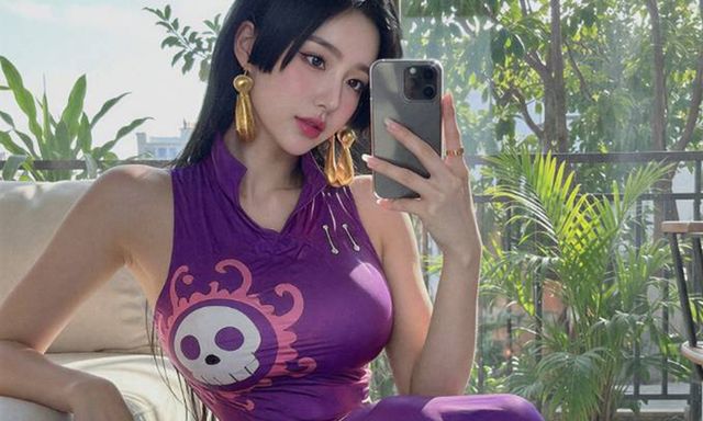 Cosplay Boa Hancock trong One Piece, nữ coser khiến anh em u mê vì quá giống nguyên tác