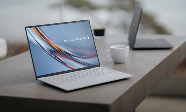 Thách thức mọi giới hạn, ASUS giới thiệu siêu phẩm Laptop có giá 100 triệu đồng?