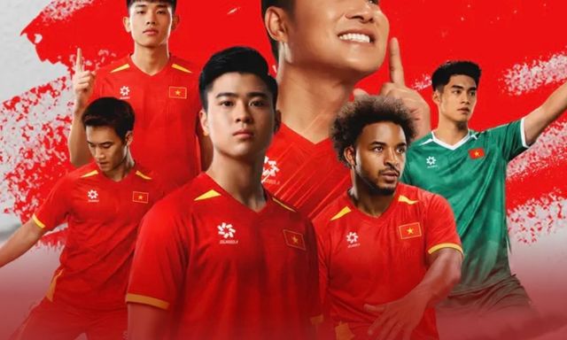 App Store Stories - Huyền thoại tiến vào sân cỏ: Sống lại lịch sử bóng đá Việt Nam trong FC Mobile VN