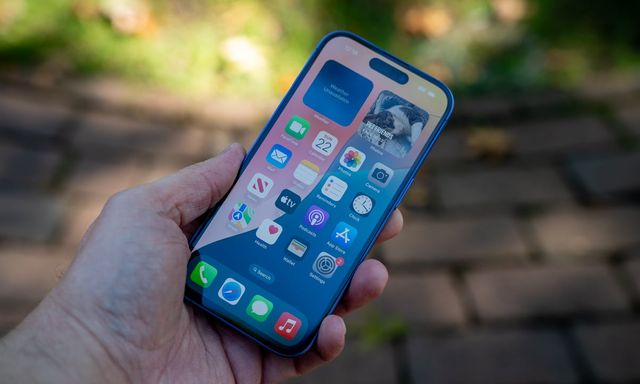 Apple vướng tranh chấp cái tên iPhone