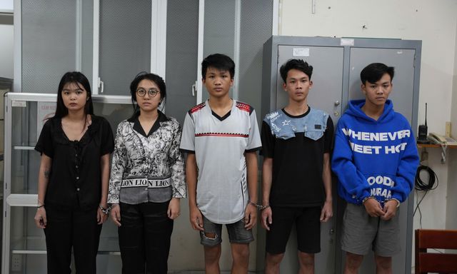 Nhóm nam nữ thuê chung cư cao cấp đề lừa bán gấu Baby Three qua Facebook