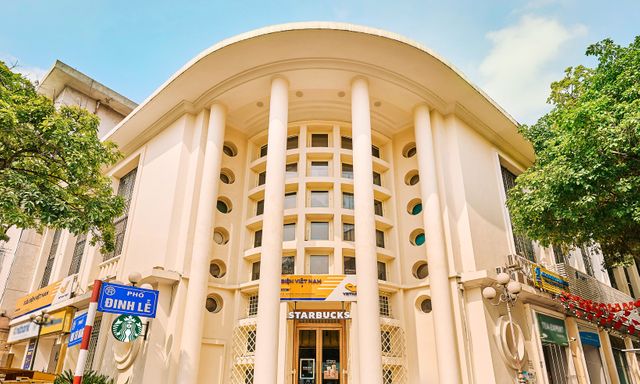 HOT: Starbucks tiếp tục mở tại một địa điểm cực 