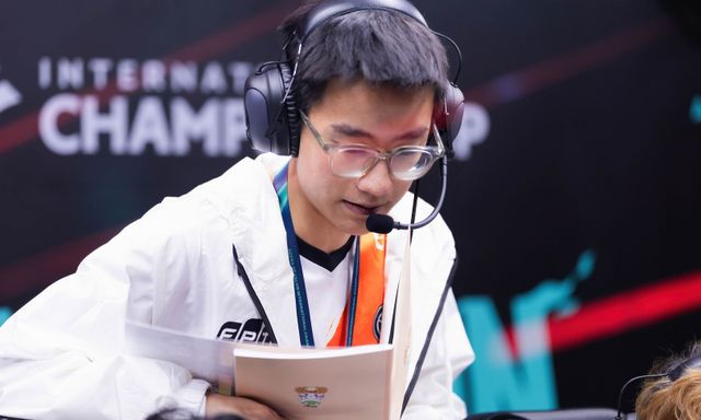 Liên Quân Mobile Việt Nam đang có chuỗi thành tích bết bát chưa từng có, đến huyền thoại cũng phải lên tiếng về thái độ thi đấu 