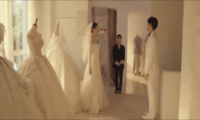 Phim mới chiếu 37 phút đã chiếm top 1 rating cả nước, nữ chính chỉ rơi một giọt lệ cũng đẹp tựa tuyệt tác trần gian