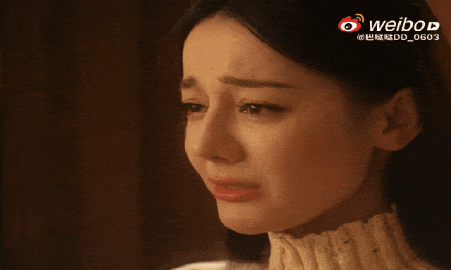 Nhìn cặp lông mày của Địch Lệ Nhiệt Ba mà thấy xấu hổ vô cùng