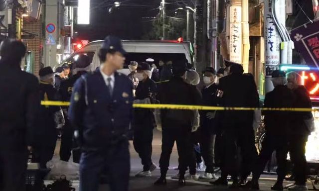Rúng động Tokyo: Một phần thi thể trẻ sơ sinh được phát hiện trong tủ lạnh của cơ sở dịch vụ người lớn