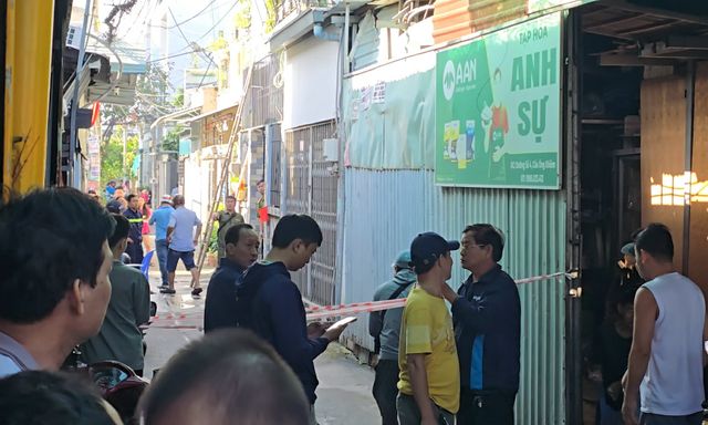 Phát hiện chất lỏng lạ tại hiện trường vụ cháy nhà khiến 1 người tử vong ở TP.HCM