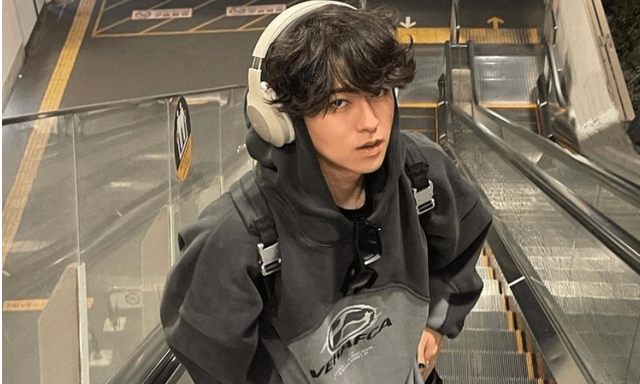 Người EQ cao hay để 3 thứ này trên bàn