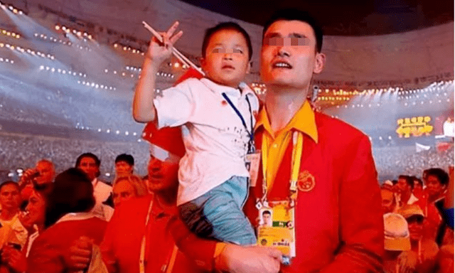 Cậu bé 9 tuổi cứu bạn trong trận động đất lịch sử ở Tứ Xuyên năm 2008: 17 năm sau, cuộc đời rẽ hướng đầy bất ngờ