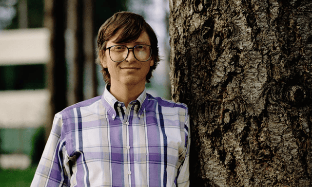 Chiếc CV cách đây 50 năm Bill Gates bị đào lại, nhìn số tiền ông kiếm được năm 20 tuổi ai cũng thốt lên: 