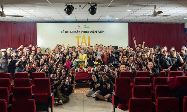 Phóng to bức ảnh chụp Mỹ Tâm và Mai Tài Phến, cả MXH hốt hoảng vì 1 chi tiết đáng sợ