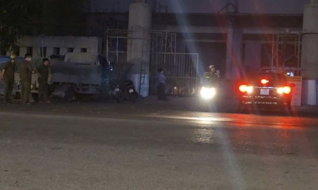 TP.HCM: Sập giàn giáo tại Nhà thi đấu Phú Thọ, 2 người thương vong