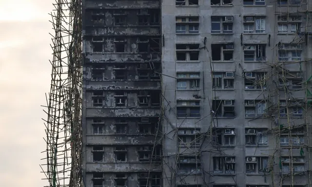 Gần 1 tháng sau thảm họa, số người chết trong đám cháy chung cư Hong Kong (Trung Quốc) tiếp tục tăng