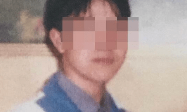 Thủ khoa biến mất suốt 9 năm, tới khi mẹ bị ung thư mới quay về và nói một câu khiến cả đất nước sững sờ