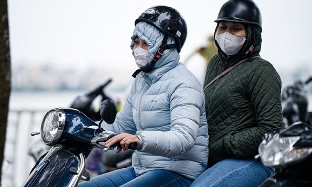 Không khí lạnh sầm sập tràn về, miền Bắc chuyển rét dịp cuối năm 2025: Thời tiết Hà Nội thay đổi ra sao?