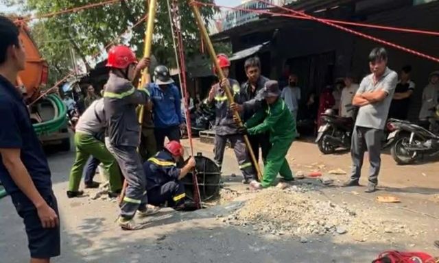 2 công nhân tử vong thương tâm dưới hố ga ở TP.HCM