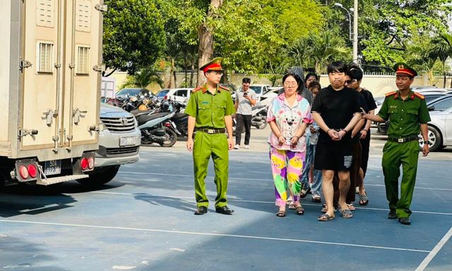 Đột kích băng nhóm ma túy, thu hơn 1.000 viên thuốc lắc, bắt gọn đối tượng truy nã quốc tế nguy hiểm