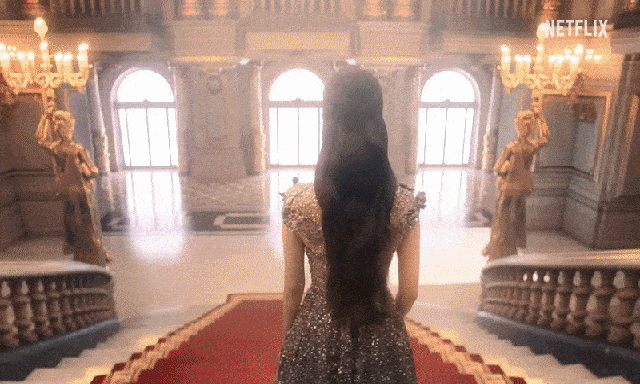 Nữ thần ngôn tình đẹp nhất Hàn Quốc đây rồi: 31 tuổi mà như mới 16, đóng 1 phim diện tận 250 bộ đồ