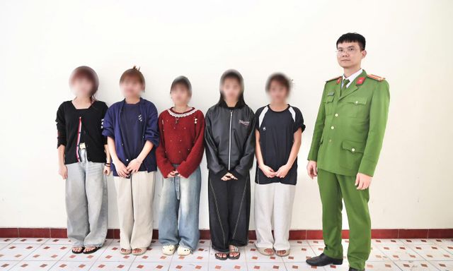 5 nữ sinh lớp 8 ở Tuyên Quang âm thầm rời trường, bắt xe khách đi Hà Nội: Cuộc truy tìm nghẹt thở đến tận khuya