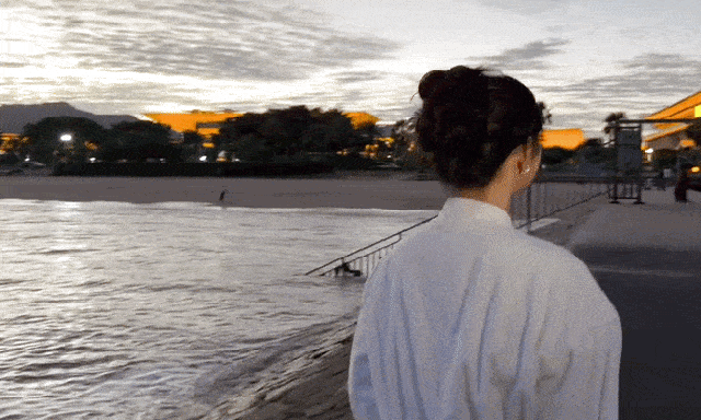 Lần đầu có phim ngôn tình mới chiếu 3 ngày đã đạt 1 tỷ view, nữ chính là thiên kim tiểu thư đẹp sang quá đỗi