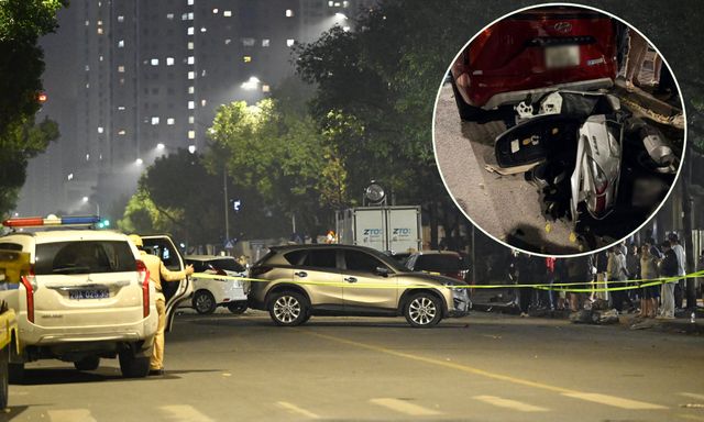 Hiện trường ô tô tông liên hoàn ở Hà Nội, 7 xe hư hỏng nằm giữa phố, nhiều người bị thương