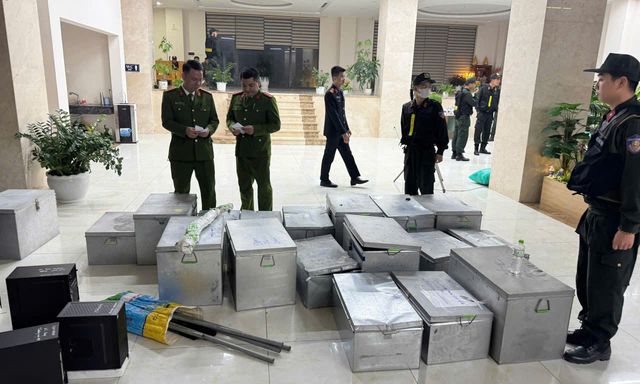 Bắt giám đốc Hoàng Văn Cường ở Vân Đồn, khám xét công ty phát hiện nhiều bí mật đáng ngờ bên trong