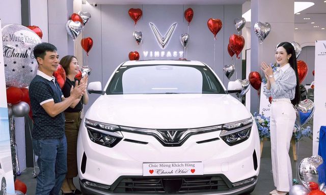 Vingroup khẩn cấp hỗ trợ khách hàng nhằm giảm áp lực giá xăng dầu