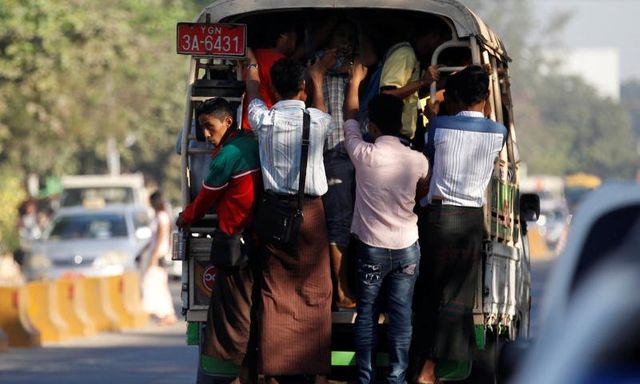 Myanmar quy định xe lưu thông theo biển số chẵn lẻ vì nguy cơ thiếu nhiên liệu