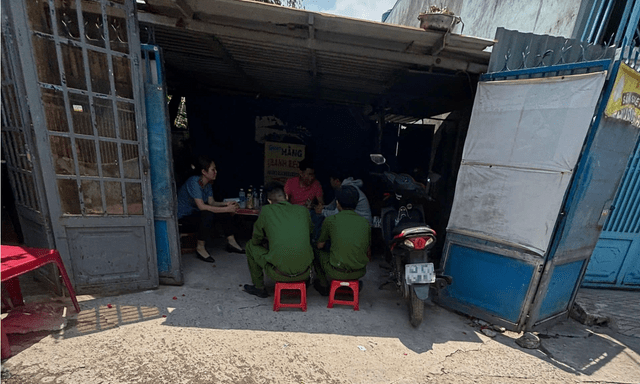 Nghi án mâu thuẫn gia đình dẫn đến phóng hỏa ở TP.HCM, 3 người nhập viện trong tình trạng bỏng nặng